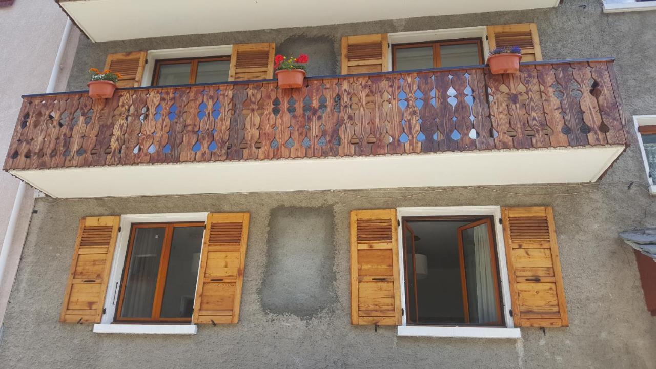 Chambre A Louer A La Nuitee Lanslebourg-Mont-Cenis Exterior foto